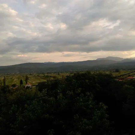 Leon, Near Makarska *